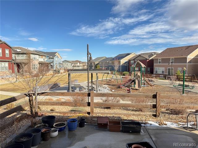 Building Photo - 15937 E Otero Cir