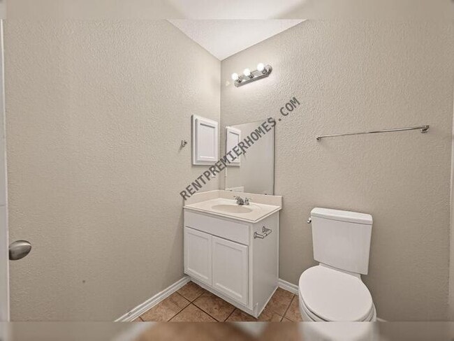 Building Photo - 2730 Morgensen Dr