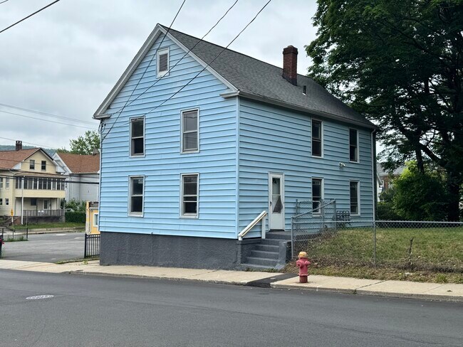 Building Photo - 81 Springdale Ave