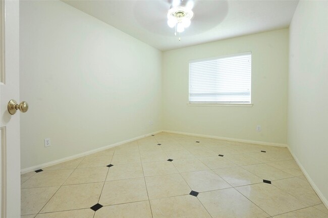 Building Photo - 7023 Shaman Ln