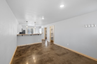 Building Photo - 37130 Open Gate Ct