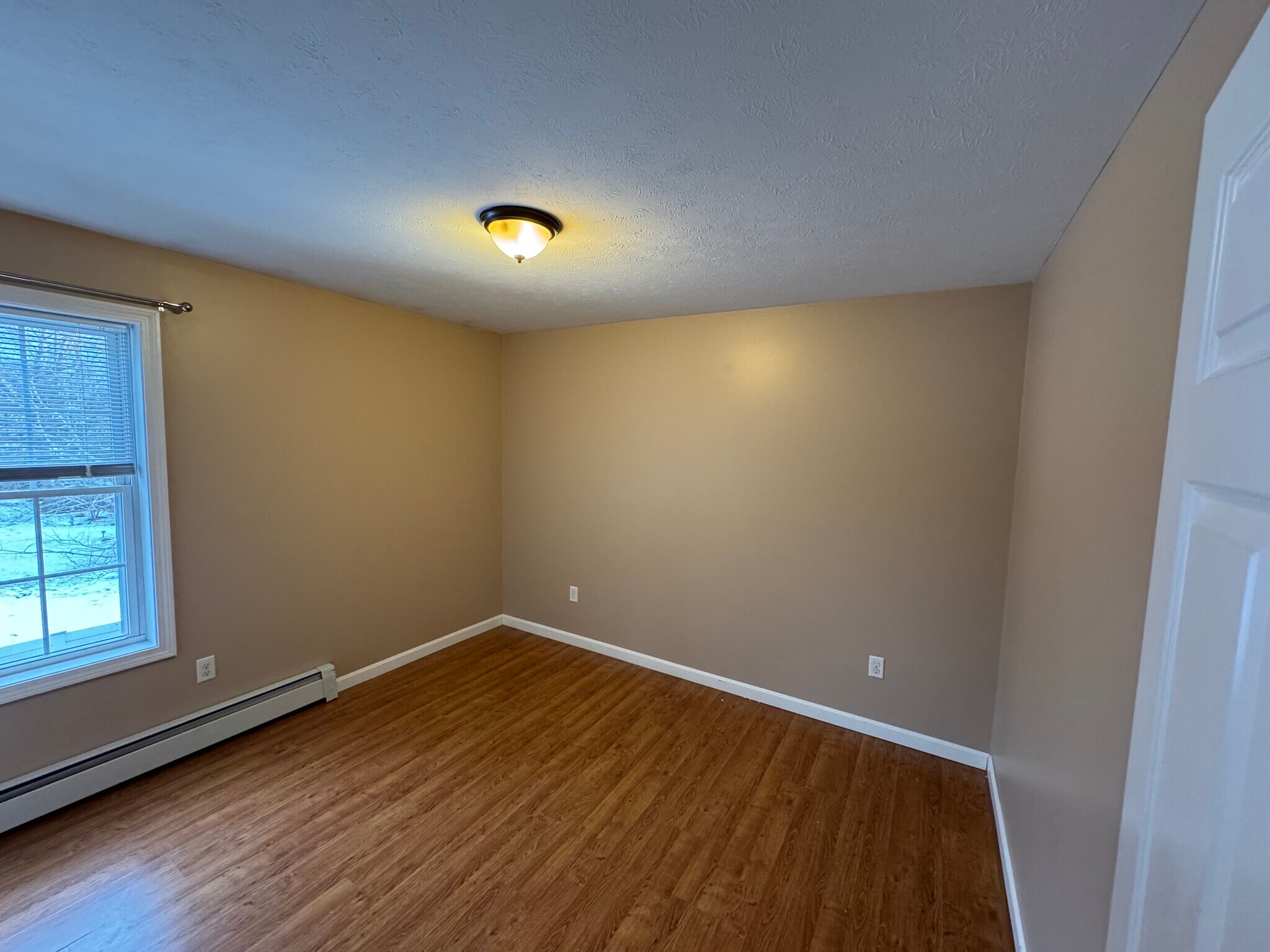 Building Photo - 123 Pearl St