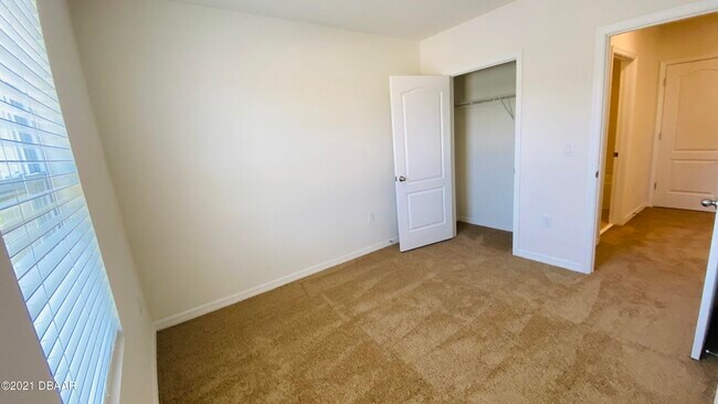 Building Photo - 8 Bella Oaks Dr