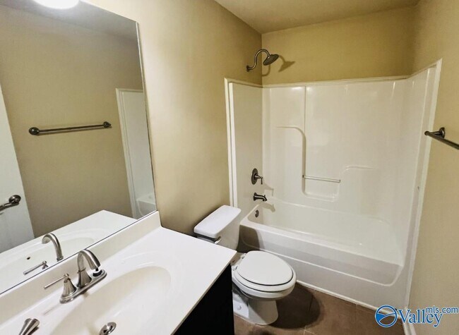 Building Photo - 111 Pembridge Ln