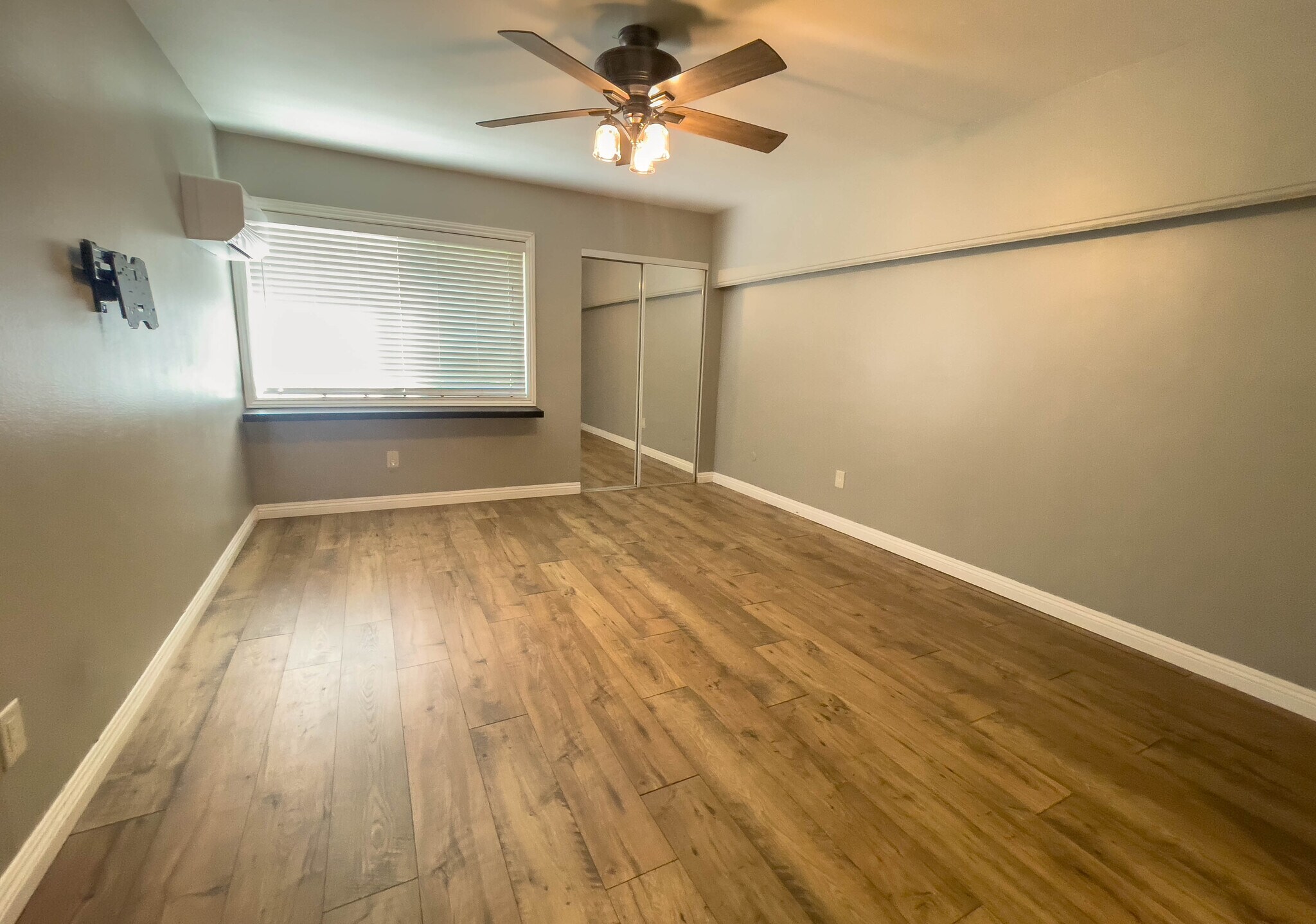 Building Photo - 8749 Lake Murray Blvd