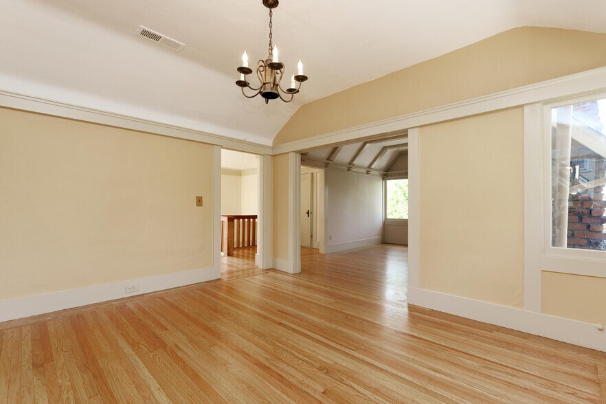 Building Photo - 4102 Terrace St