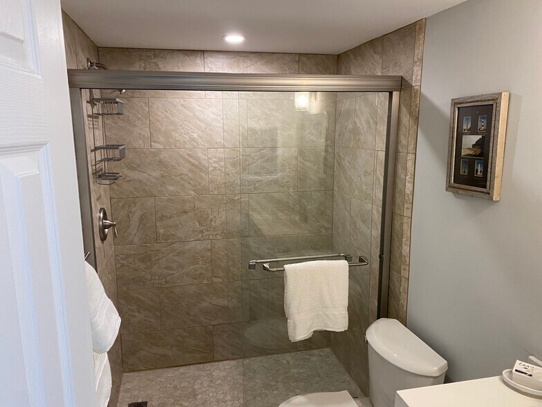 Building Photo - 1714 69th Ave W