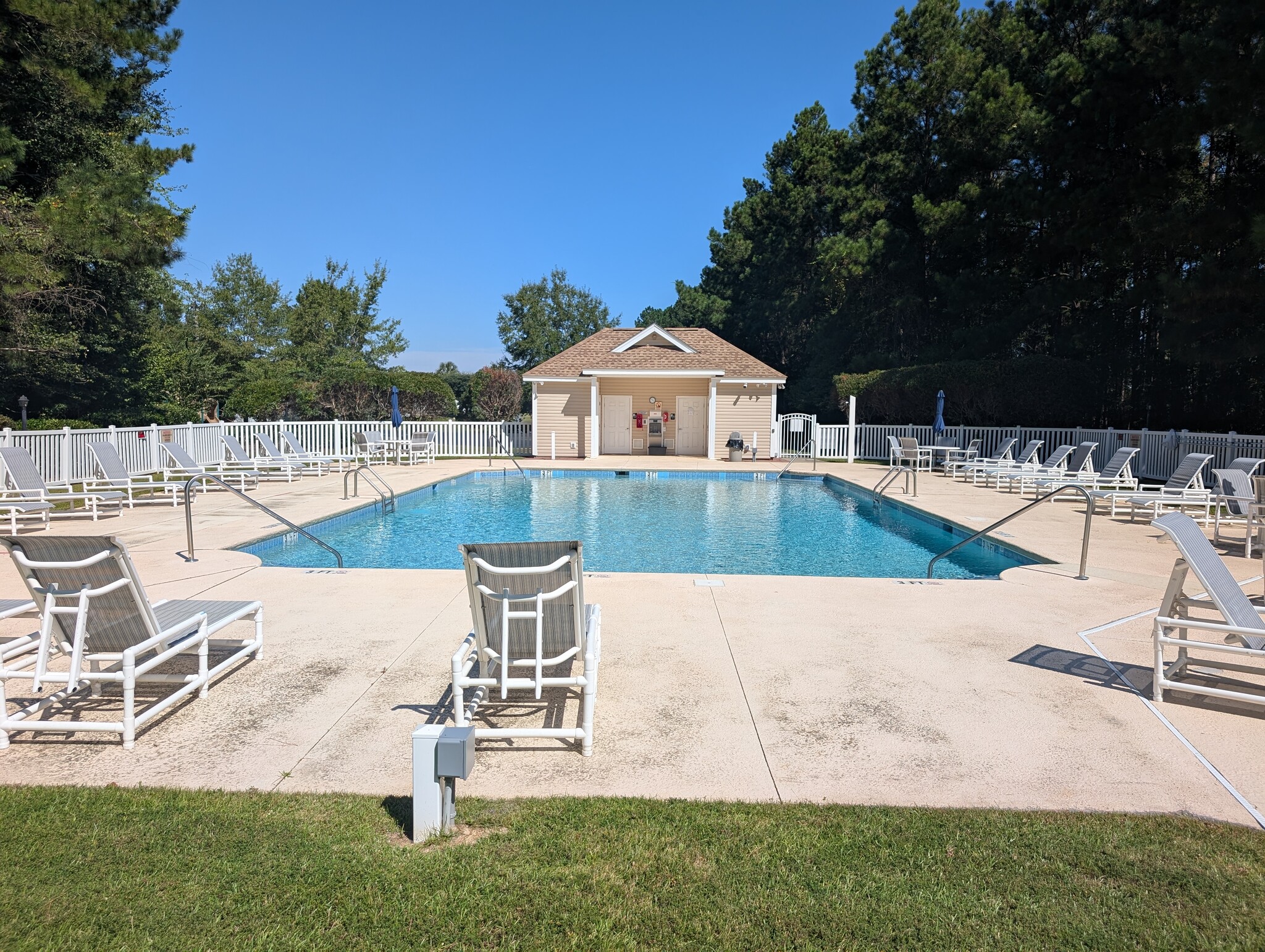Building Photo - 148 Junco Cir