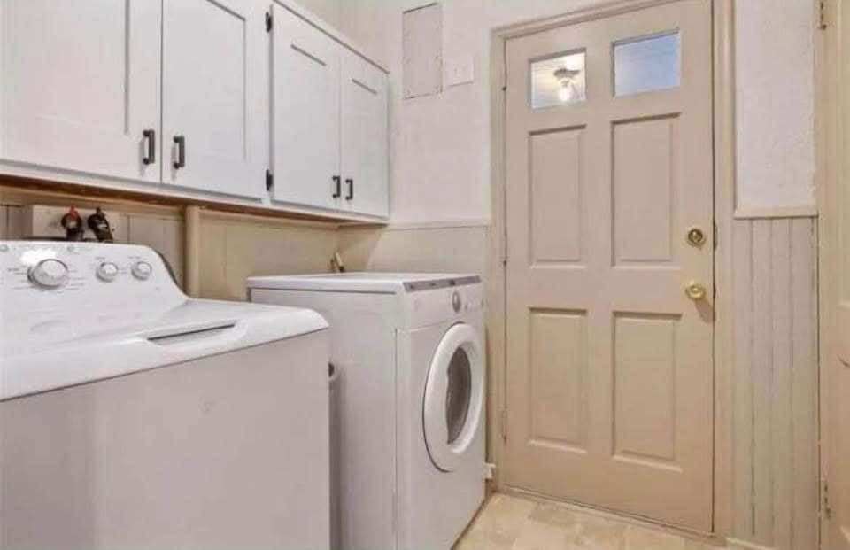 Building Photo - 3208 Logan Ave N