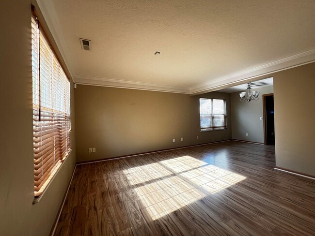 Building Photo - 6171 Womersley Dr