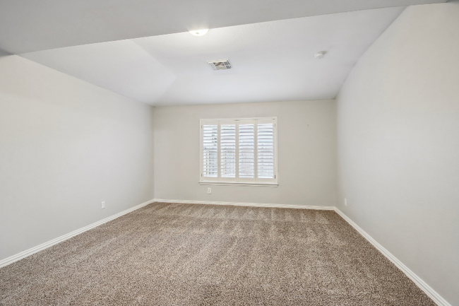 Building Photo - 8210 Radial Ct