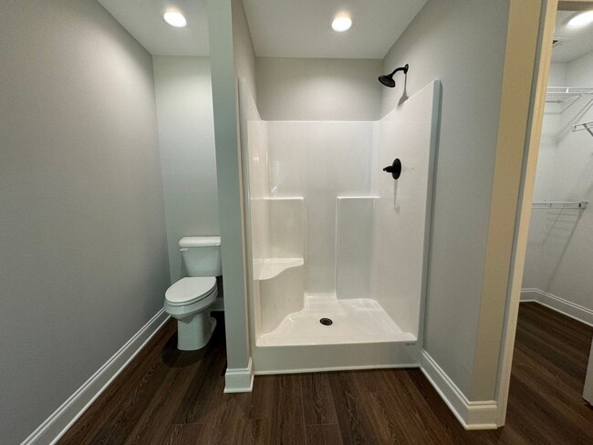 Building Photo - NEWER 4/2.5 House in Armuchee-$2,195