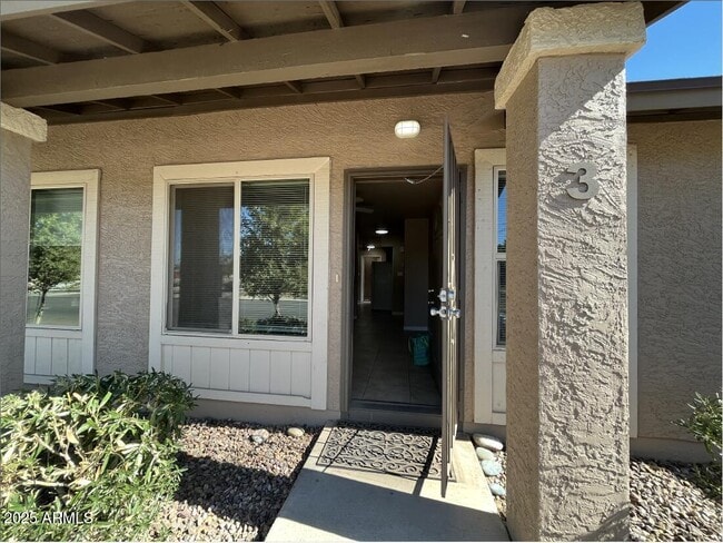 Building Photo - 157 W Inglewood St