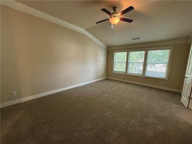 Building Photo - 1045 Township Cir