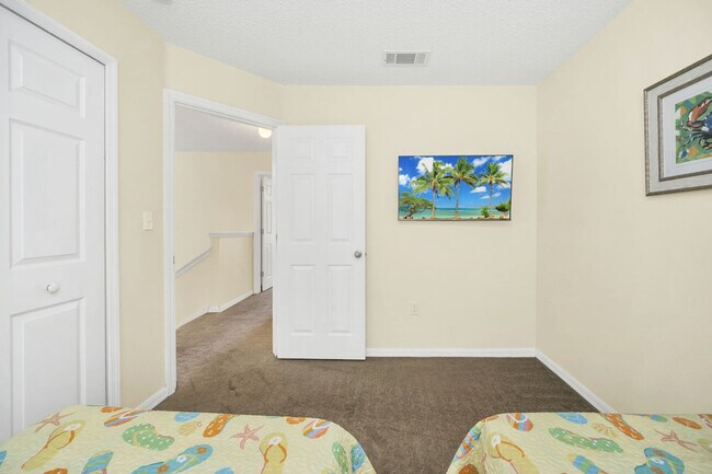 Building Photo - 2780 Sun Key Pl