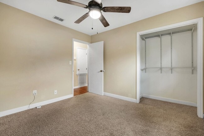 Building Photo - 5831 Split Oak Ln