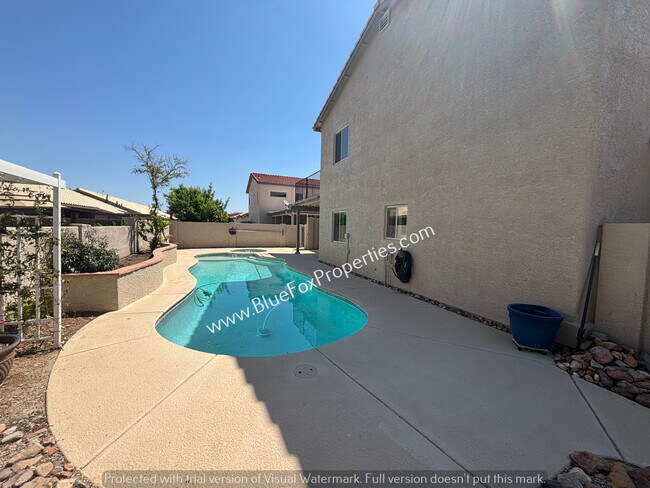 Building Photo - 7180 W Maple Ridge Dr