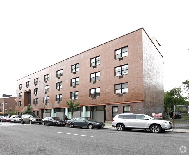 Primary Photo - 620 Marcy Ave