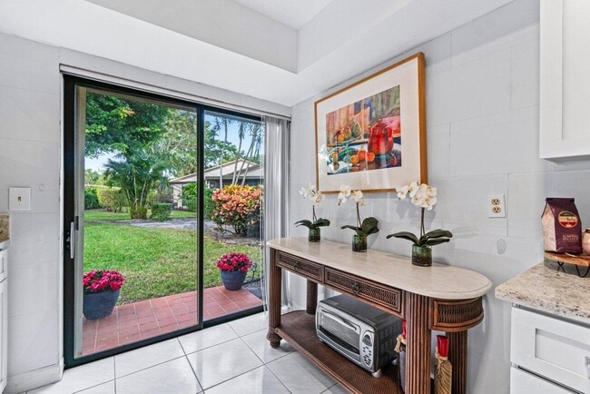 Building Photo - 5944 Forest Grove Dr