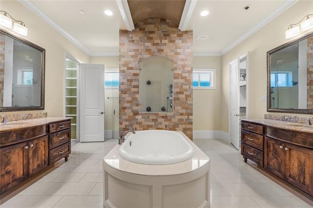 Building Photo - 3759 Broadmoor Way
