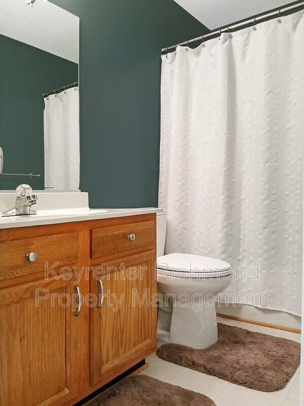 Building Photo - 7704 Middlefield Mews