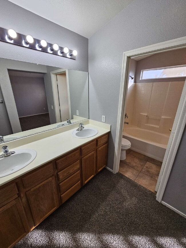 Building Photo - 6030 Blue Autumn St