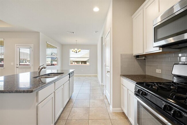 Building Photo - 16424 Vescovo Ln