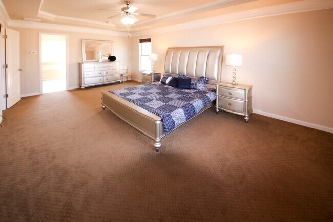 Building Photo - 3415 Pointe Vecchio Cir