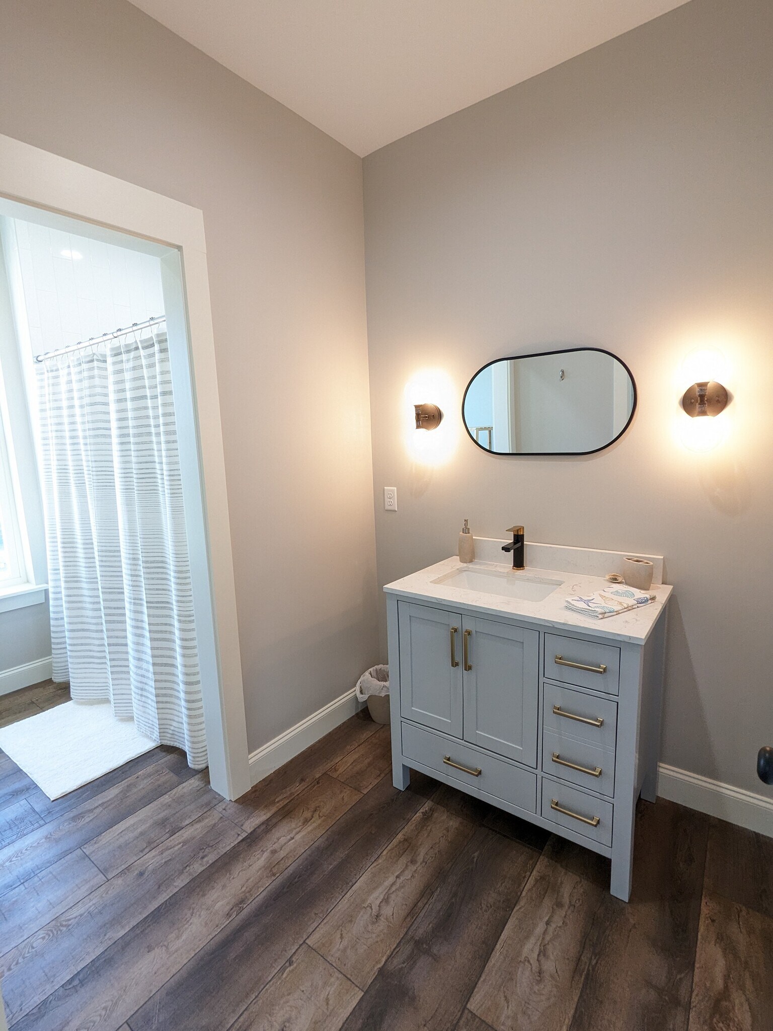 Building Photo - 301 Coral Gables St