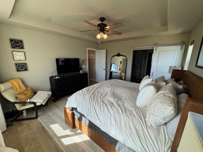 Building Photo - Stunning 4 Bed / 3 Bath Home Nested in Banning Lewis Ranch!