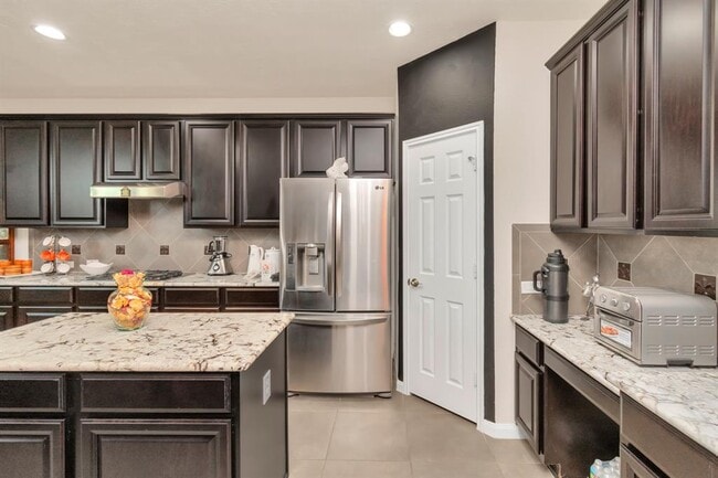Building Photo - 6915 Moreleigh Branch Dr