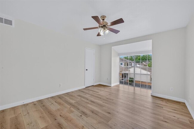 Building Photo - 12633 Memorial Dr