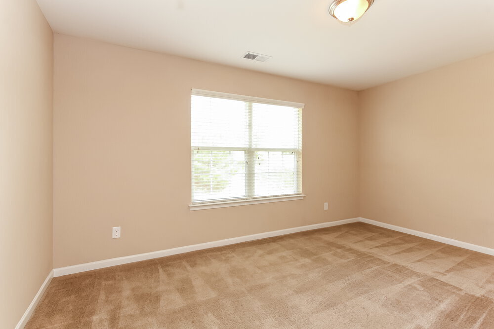 Building Photo - 3324 Mortemer Ln