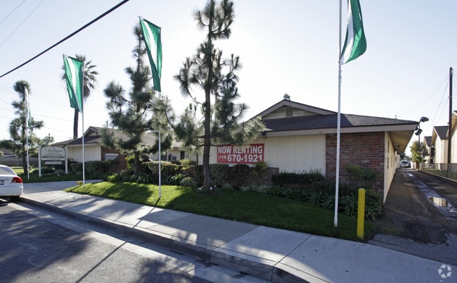 Primary Photo - 9th Street Apartments