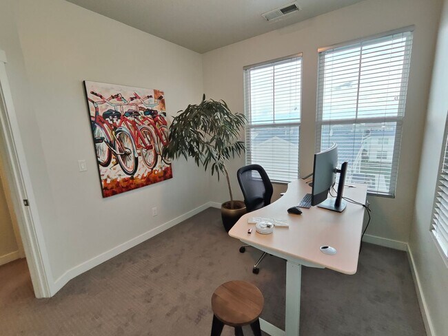 Building Photo - 10743 S Porcini Dr
