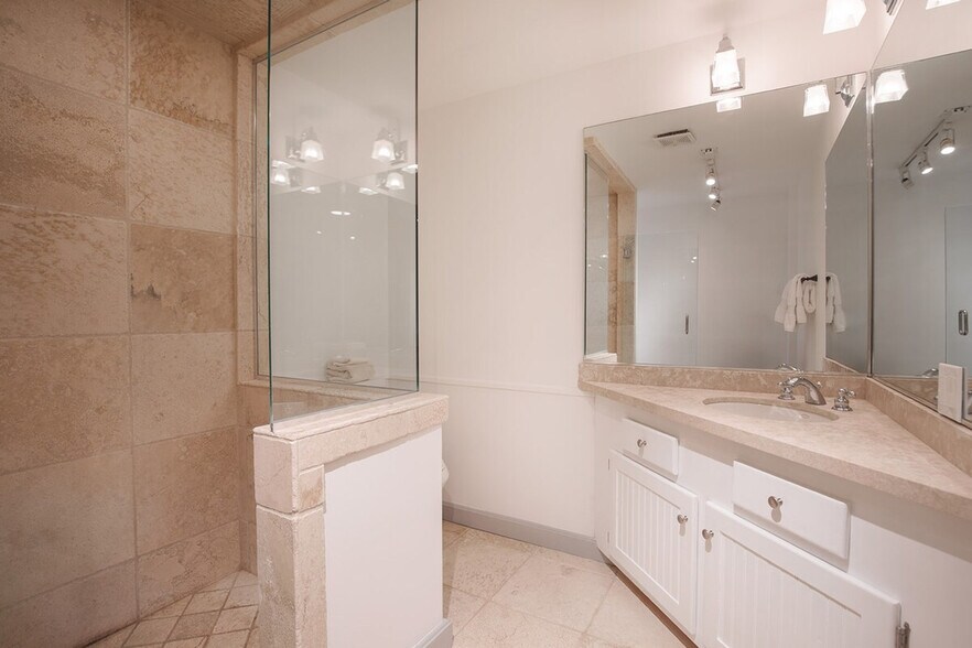 Building Photo - 25154 CO-145