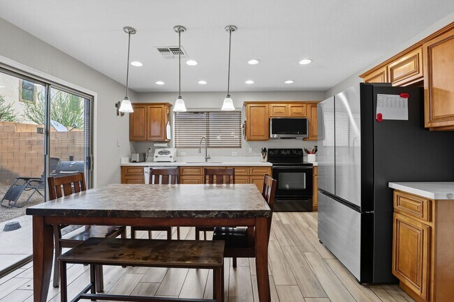 Building Photo - Beautiful 2-Story Home with Modern Upgrade...