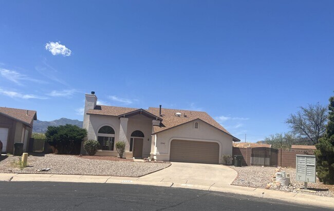 Primary Photo - 2340 S Iris Dr