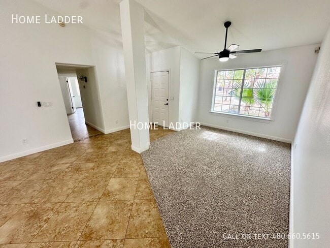 Building Photo - 2640 E Mallory St