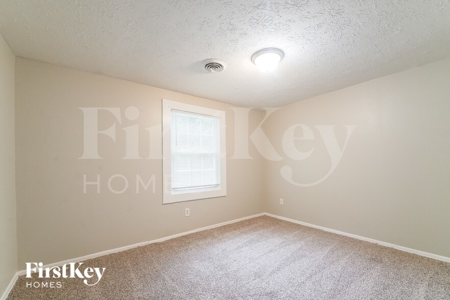 Building Photo - 3045 Forestside Ln