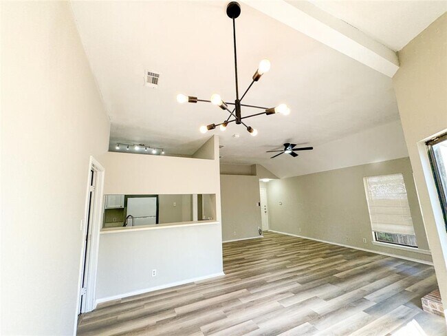 Building Photo - 2315 Windsong Trail