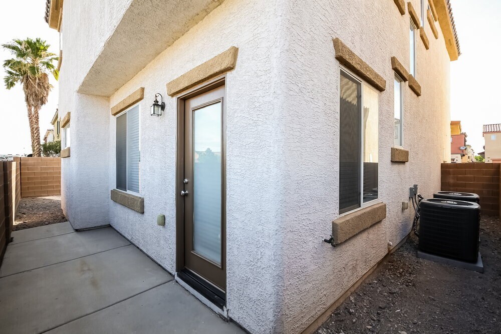 Building Photo - 671 Baffin Island Rd