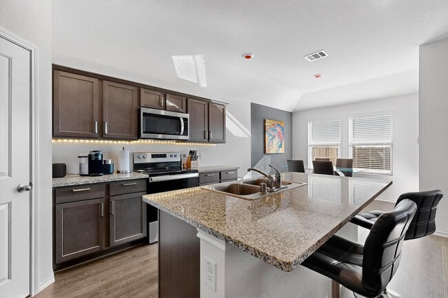 Building Photo - 4210 Showboat Ln