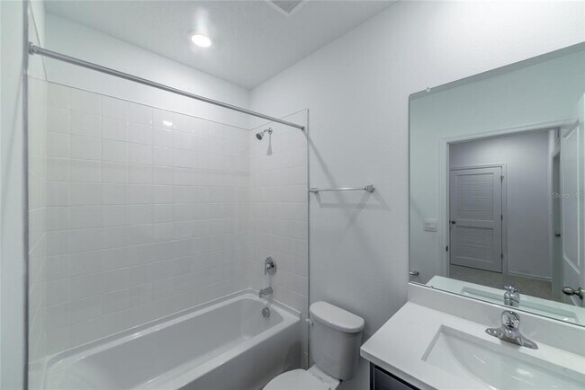 Building Photo - 17208 English Chestnut Wy