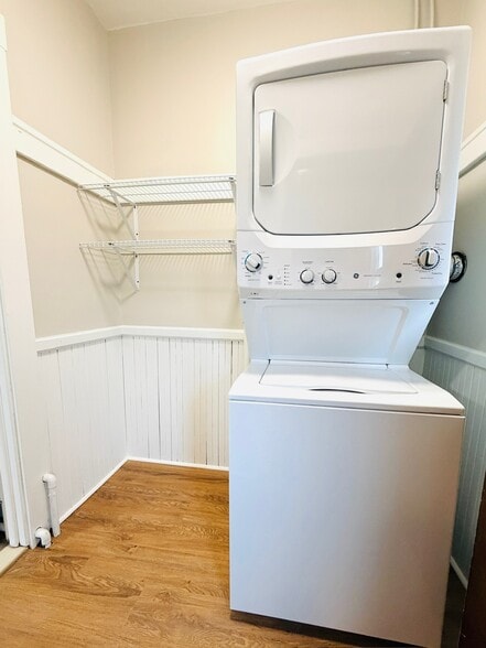 Laundry area - 89 Glendower Rd