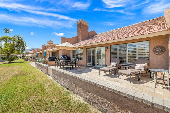 Building Photo - 42654 Sand Dune Dr