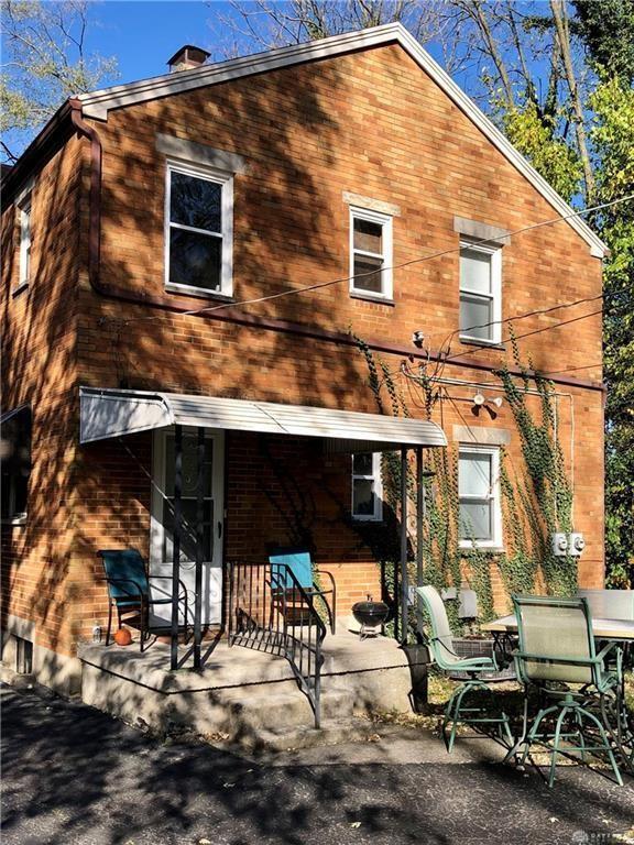 Building Photo - 2 bedroom duplex