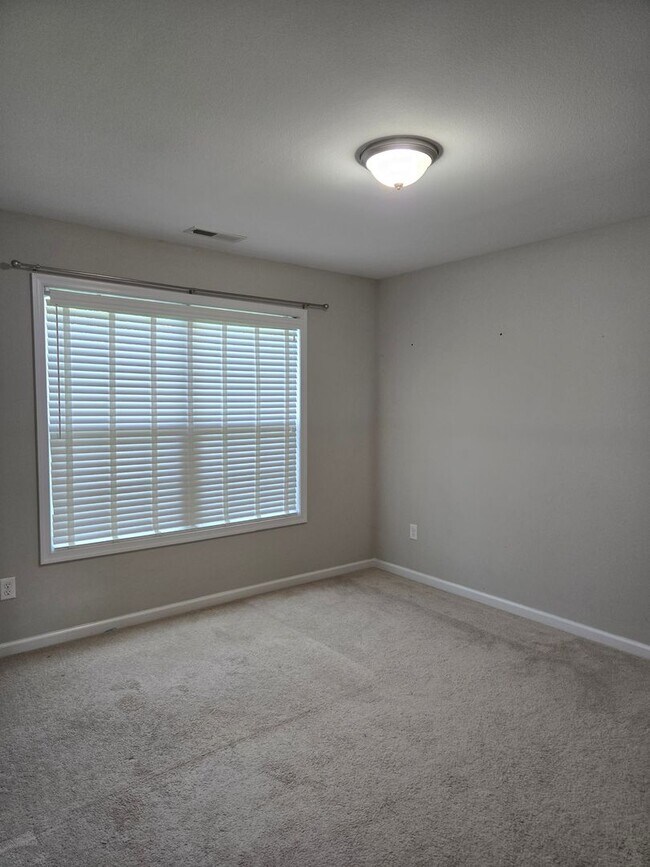 Building Photo - 2689 Annapolis Cir
