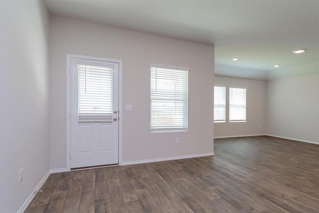 Building Photo - 6009 Ronee Leah Dr