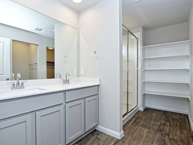 Building Photo - 3 BR/2 BA in BASTROP - 1489 SF in Pecan Park - Close to TESLA!